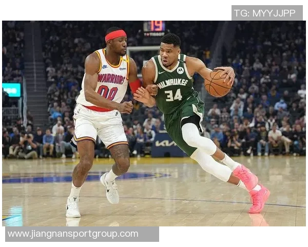 字母哥渴望加盟纽约尼克斯但首轮选秀权成交易障碍是否值得牺牲球队深度