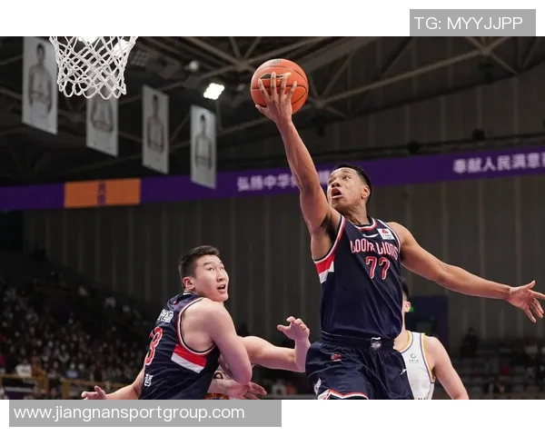 广州龙狮在洲俱杯国际职业篮球冠军赛福安站力克摩洛哥AS萨莱成功晋级